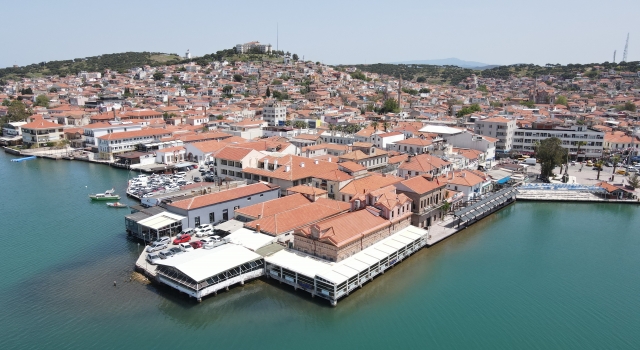 İç turizmin merkezlerinden Ayvalık’ta ”tam kapanma” öncesi yoğunluk arttı