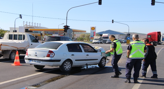 Gönen’de trafik kazasında 2 kişi yaralandı