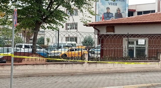 Kocaeli’de kız arkadaşını öldüren şüpheli, cesedi koyduğu taksiyle emniyete gitti