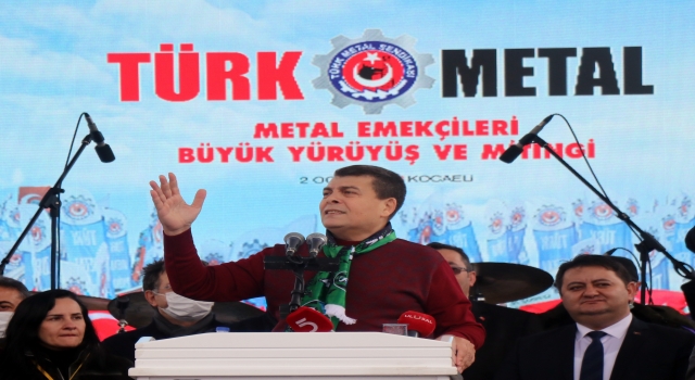 Kocaeli’de Türk Metal Sendikası üyesi işçiler miting düzenledi