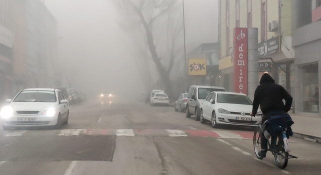 İnegöl’de yoğun sis etkili oldu