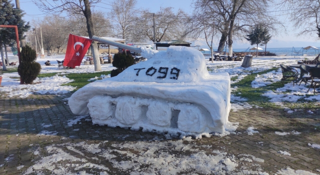 Bursa’da kardan yaptıkları tankın adını TOGG koydular