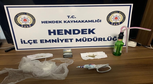 Sakarya’da uyuşturucu operasyonunda yakalanan 2 zanlı tutuklandı