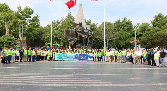 Çınarcık’ta kıyı temizliği etkinliği düzenlendi