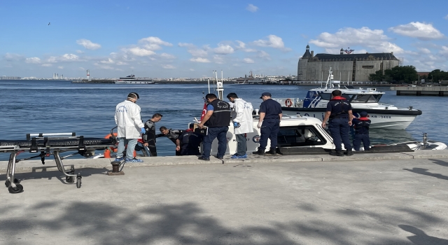 Kadıköy’de denizde ceset bulundu