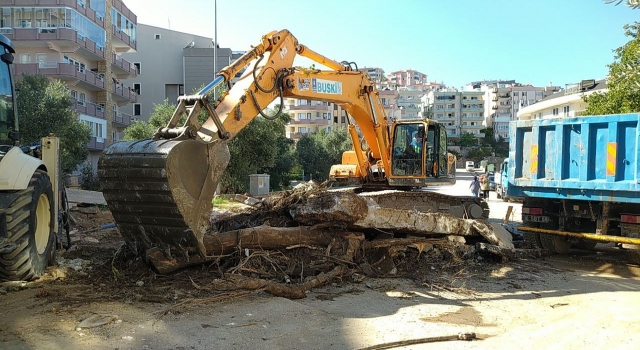 Mudanya ilçesindeki dere yatakları temizleniyor