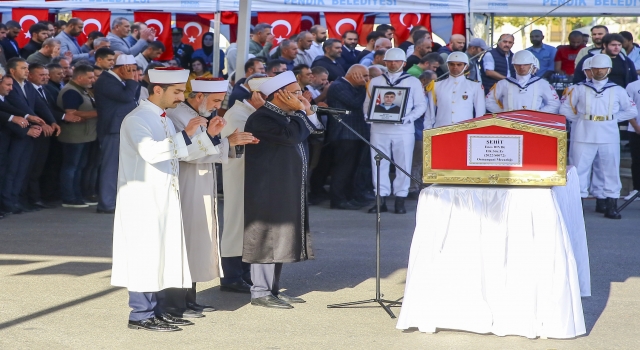 Kocaeli’ndeki iş kazasında şehit olan asker son yolculuğuna uğurlandı