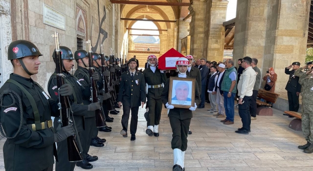 Kıbrıs gazisi Edirne’de son yolculuğuna uğurlandı