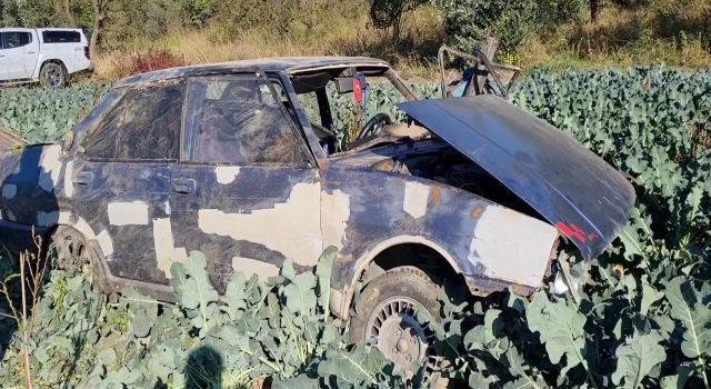 Bursa’da tarlaya devrilen otomobilin sürücüsü öldü