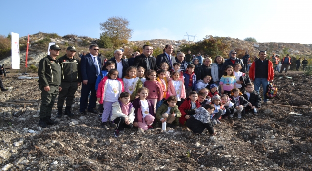 Mustafakemalpaşa’da fidan dikim etkinliği düzenlendi