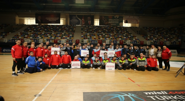 ”Down Sendromlular Futsal Türkiye Kupası” Kocaeli’de başladı