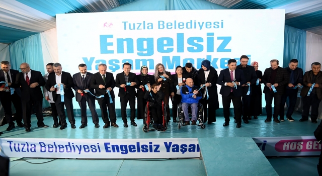 Tuzla’da ”Engelsiz Yaşam Merkezi” açıldı