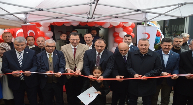 Türk Kızılay Adapazarı Şubesinin yeni hizmet binası açıldı