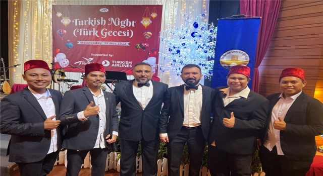 TÜ Öğretim Görevlisi Dr. Kaşıkçı Kuala Lumpur’daki ”Türk Gecesi”nde sahne aldı