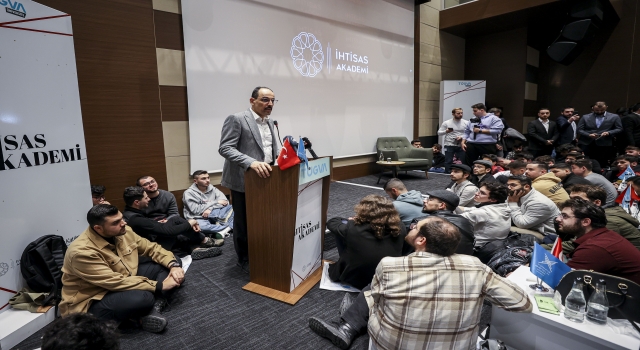 İbrahim Kalın, İhtisas Akademiye Giriş Semineri ve Genç Yönetici Okulu’nda konuştu: