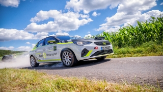 Opel Corsae Ralli ”Önce Güvenlik” sloganı ile yola çıkıyor