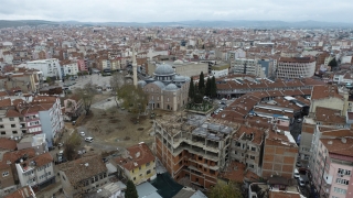 Tarihi Zağnos Paşa Cami’nin siluetini bozan binalarla ilgili çalışma başlatıldı