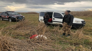 Uluabat Gölü’nde kaçak avlanan 2 kişi kovalamaca sonucu yakalandı