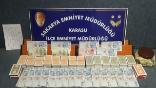 Sakarya’da evde kumar oynayan 16 kişiye para cezası verildi