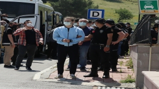 Çanakkale merkezli 14 ildeki FETÖ operasyonunda yakalanan zanlılardan 30’u adliyeye sevk edildi