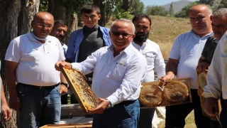 Güvenilir Ürün Platformu ve TAB’ın düzenlediği toplantıda, arı yetiştiriciliği ve arı ürünleri ele alındı