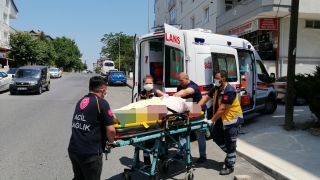 Tekirdağ’da 5 katlı binanın balkonundan otomobilin üzerine düşen kadın öldü