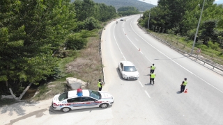 Bilecik’te jandarmadan drone ile trafik denetimi