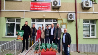 Osmaneli’nde 90 çiftçiye yonca tohumu dağıtıldı