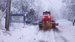 Bursa’da 25 mahallenin yolu trafiğe açıldı