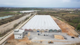 Sakarya Seracılık Mükemmeliyet Merkezi’nde topraksız tarımla domates üretimine başlandı