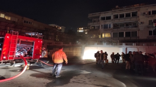 Kadıköy’de kapalı otoparkta yangın çıktı