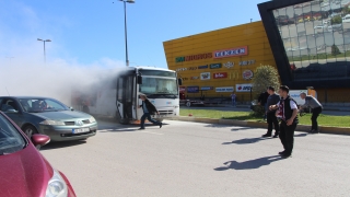 Balıkesir’de seyir halindeki halk otobüsünde çıkan yangın söndürüldü