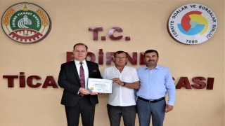 Edirne’de sezonun ilk arpası ticaret borsasında törenle satıldı