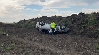 Edirne’de otomobilin devrilmesi sonucu 3 kişi yaralandı