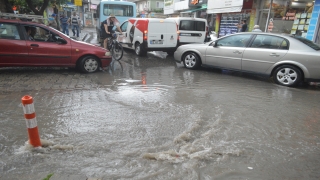 Kırklareli’nde sağanak yaşamı olumsuz etkiledi