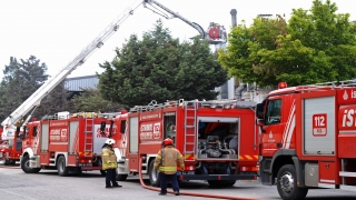 GÜNCELLEME Tuzla’da fabrikada çıkan yangın söndürüldü