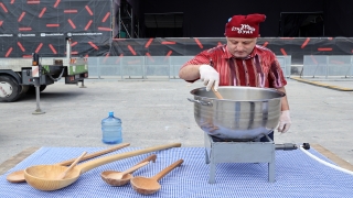 Karadenizli ustadan İstanbul’da ”en uzun kuymak” rekoru denemesi