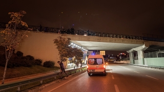 Bursa’da köprülü kavşaktan düşen motosikletin sürücüsü ağır yaralandı