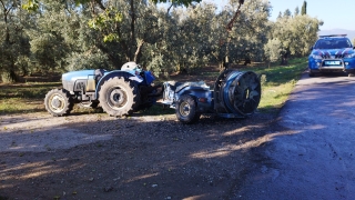 Orhangazi’de traktöre çarpan otomobildeki 3 kişi yaralandı