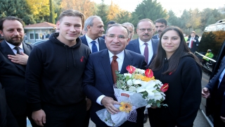 Adalet Bakanı Bozdağ, meslek lisesi öğrencileriyle bir araya geldi 