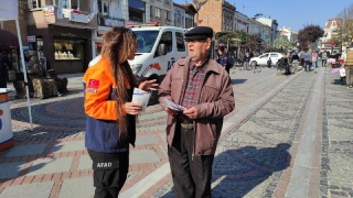 Edirne’de vatandaşlar 12 Kasım’daki deprem tatbikatı hakkında bilgilendirildi