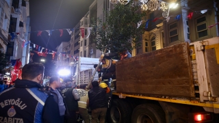 İstiklal Caddesi geçici olarak yaya trafiğine kapatıldı 