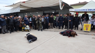 Kaynarca’da kadına şiddete karşı tiyatro gösterimi yapıldı