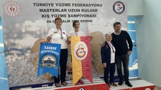 Edirne’de düzenlenen Masterlar Uzun Kulvar Kış Yüzme Şampiyonası tamamlandı