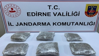 Edirne’deki uyuşturucu operasyonlarında 5 zanlı yakalandı, 26 kişiye adli işlem yapıldı