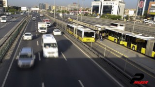 İstanbul haftanın ilk gününe sakin başladı