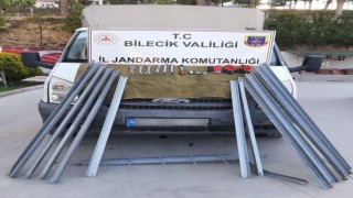 Bilecik’te elektrik direği çaldıkları iddiasıyla 2 şüpheli yakalandı