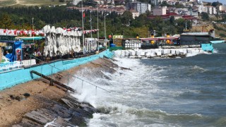 Tekirdağlı balıkçılar Marmara’daki poyrazın dinmesini bekliyor