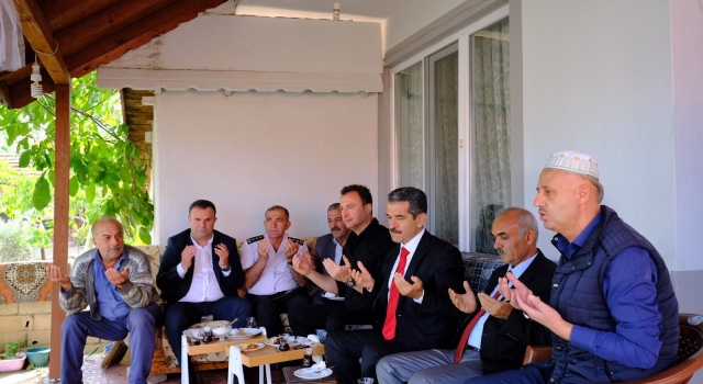 Kırklareli Valisi Ekici, şehit ailesini ziyaret etti