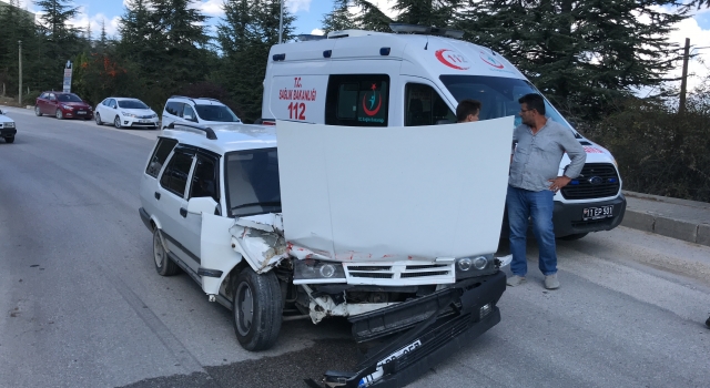 Bilecik’te tırla çarpışan otomobilin sürücüsü yaralandı